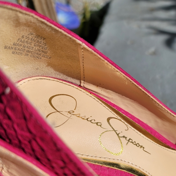 JESSICA SIMPSON / FUCHSIA FLASH // REDUCED PRICE‼️👠 - Picture 3 of 5